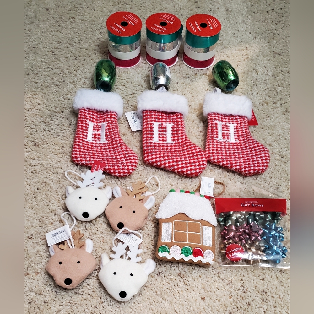 Festive Holiday Ornament Set - Reindeer Stocking Mini Christmas Ribbons Bows